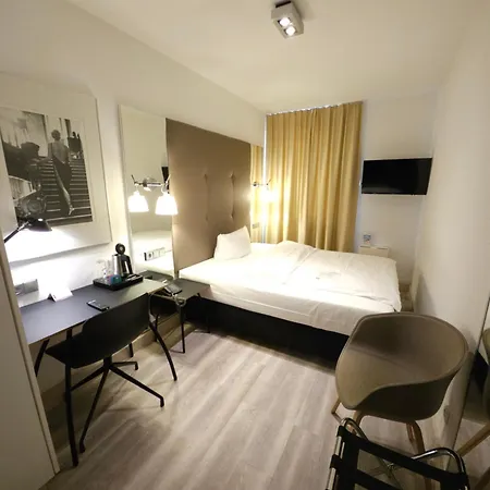 Hotel Amadeus 4*