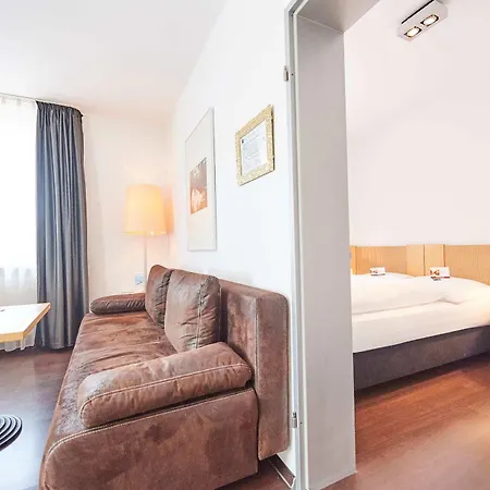 Amadeus Hotel