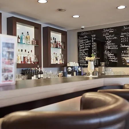 Amadeus Hotel 4*