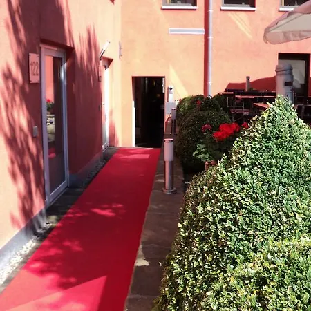 Amadeus Hotel